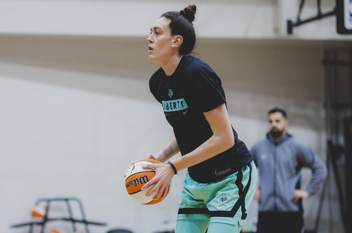 Breanna Stewart works out for the first time as a member of the New York Liberty at the Barclays Center in Brooklyn.